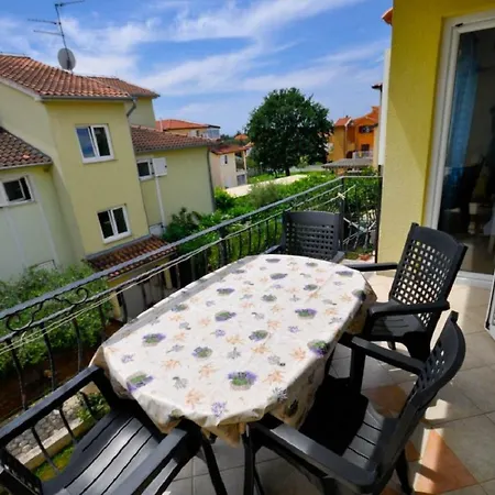 Ana M Apartments Novigrad  Exterior photo