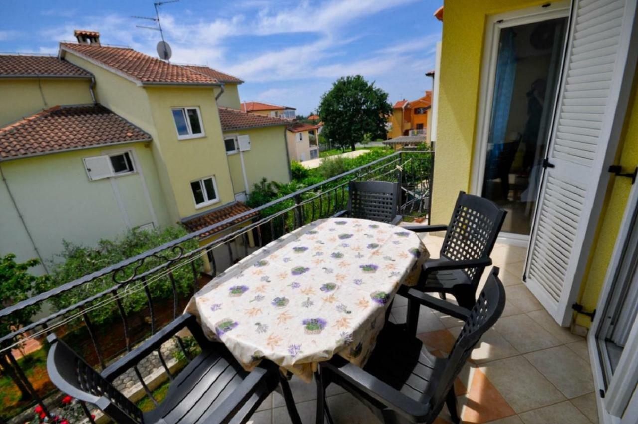 Ana M * Novigrad (Istria)