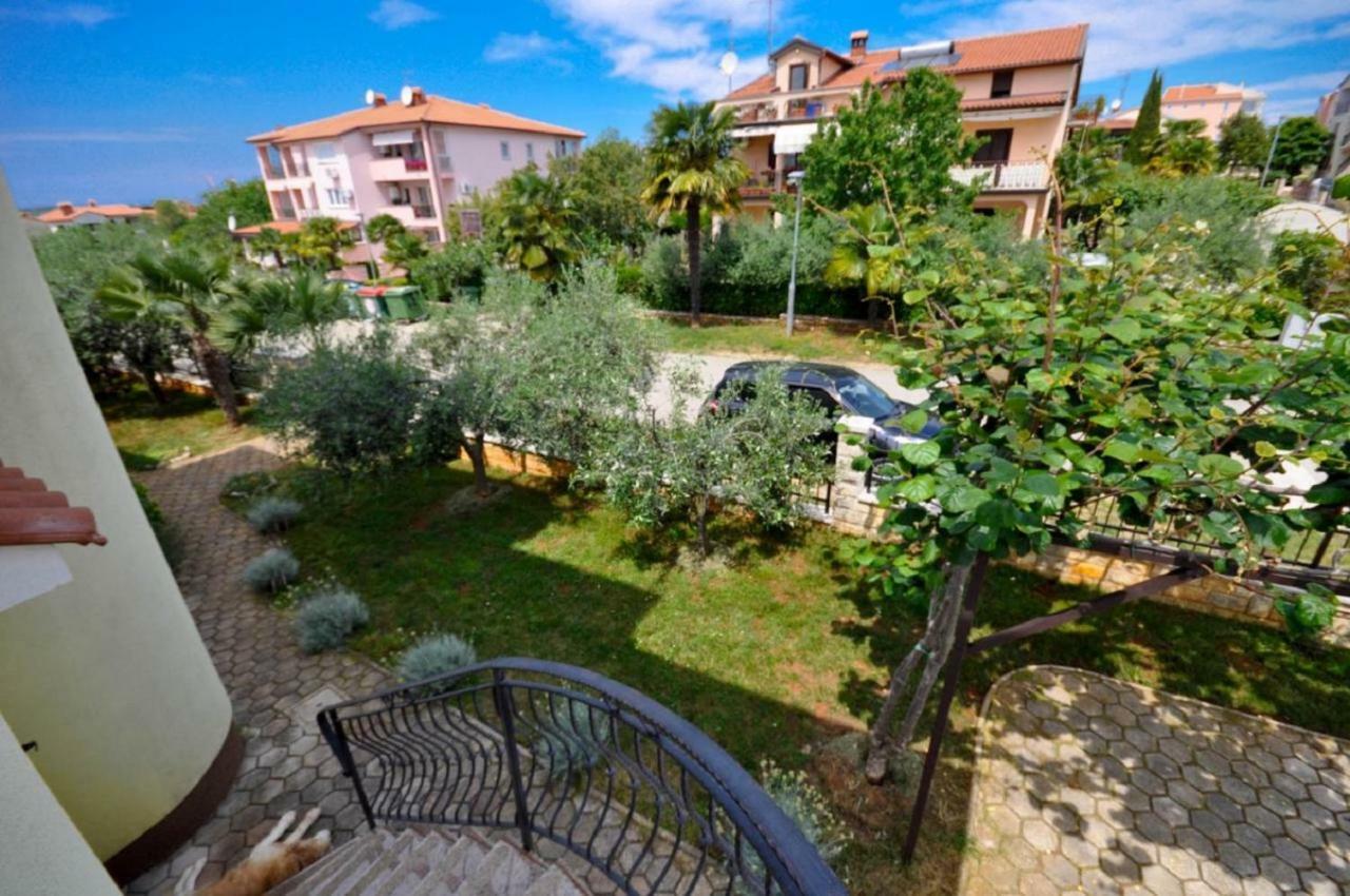 Ana M * Novigrad (Istria)